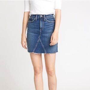 ✅Silver Jeans Co. Frisco High Rise Miniskirt